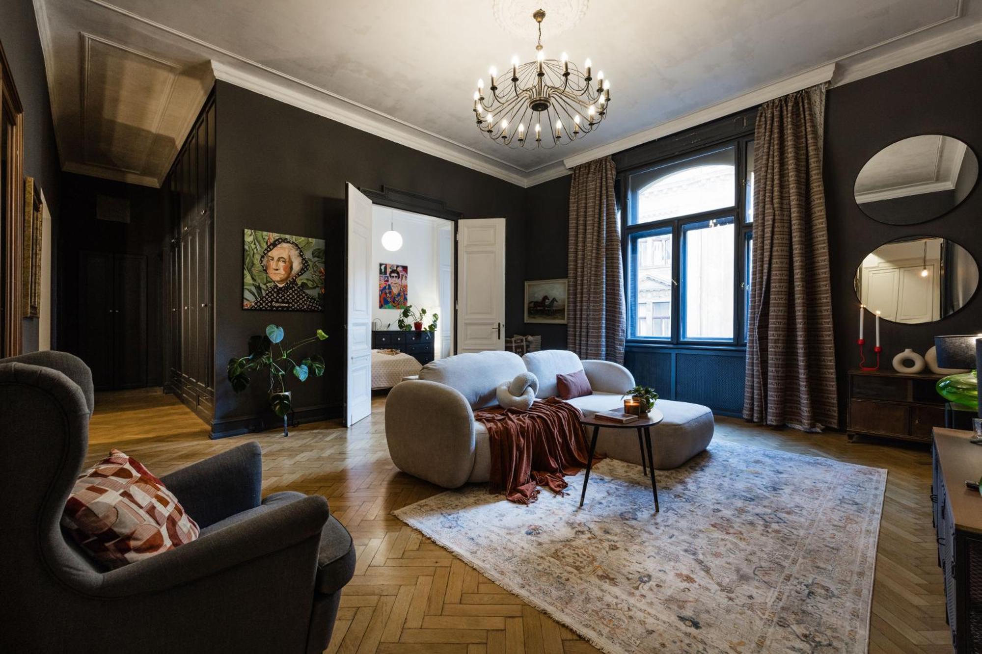 Hidden Gem By Dohany Synagogue & Fashion Street Budapest