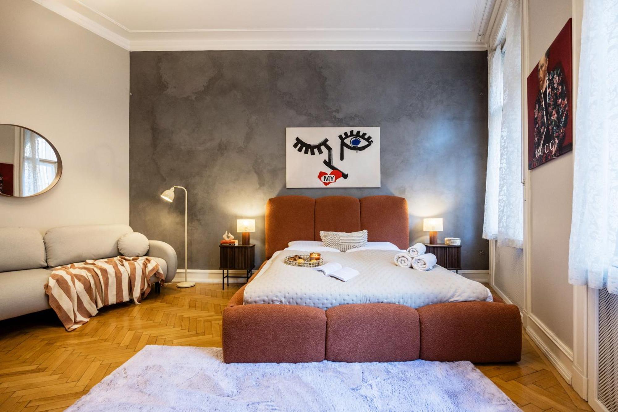 Apartment Hidden Gem By Dohany Synagogue & Fashion Street *