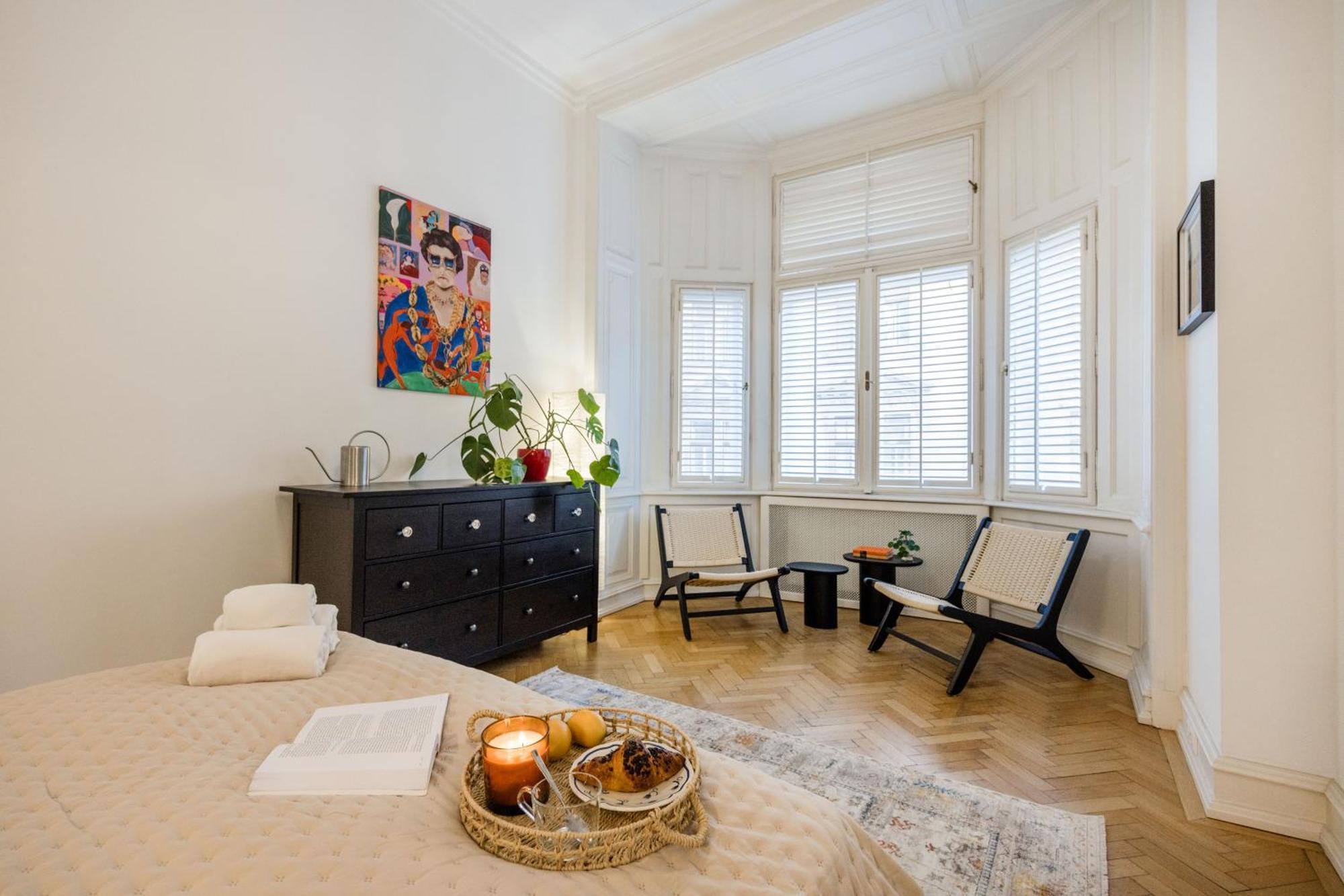 Hidden Gem By Dohany Synagogue & Fashion Street Budapest